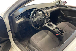 valkoinen Volkswagen Passat 2015 kuva 3.