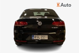 musta Volkswagen Passat 2015 kuva 3.