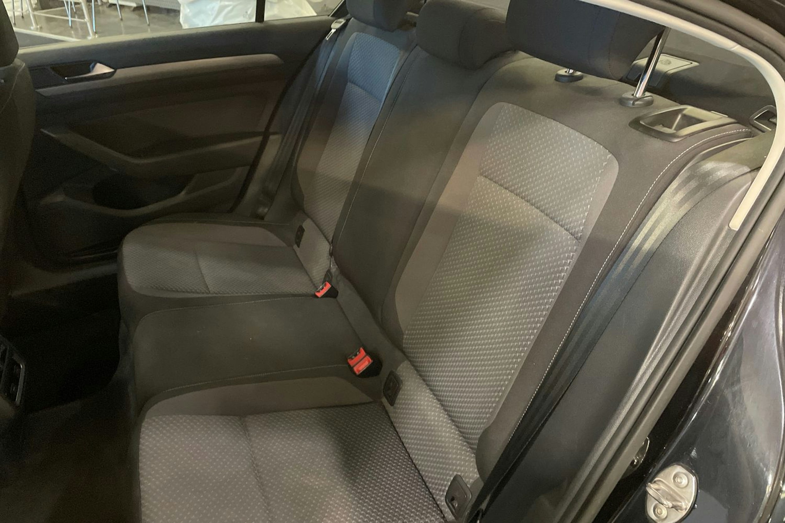 musta Volkswagen Passat 2015 kuva 14.