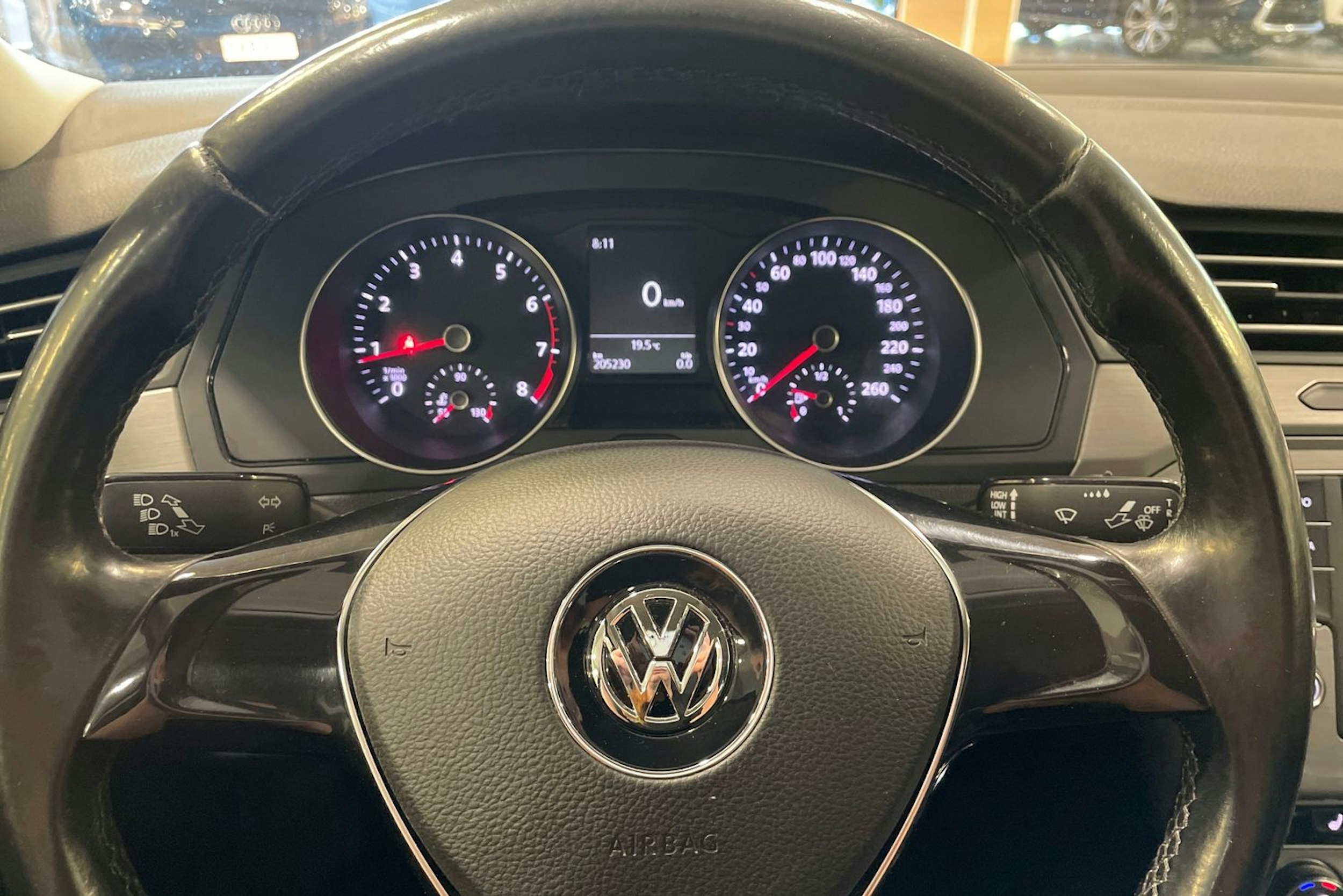 musta Volkswagen Passat 2015 kuva 15.