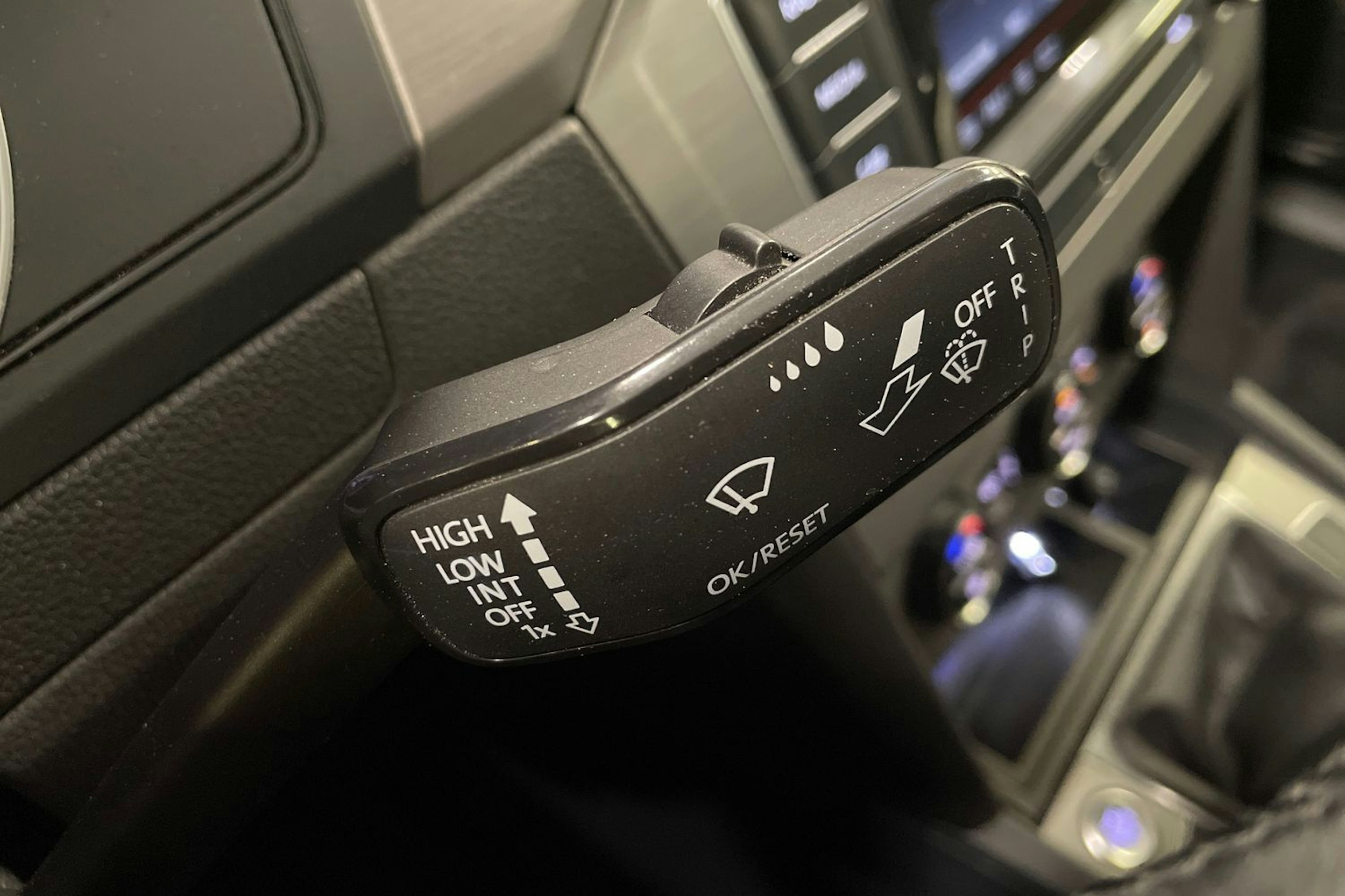 musta Volkswagen Passat 2015 kuva 16.