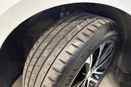 valkoinen Volkswagen Passat 2015 kuva 13.