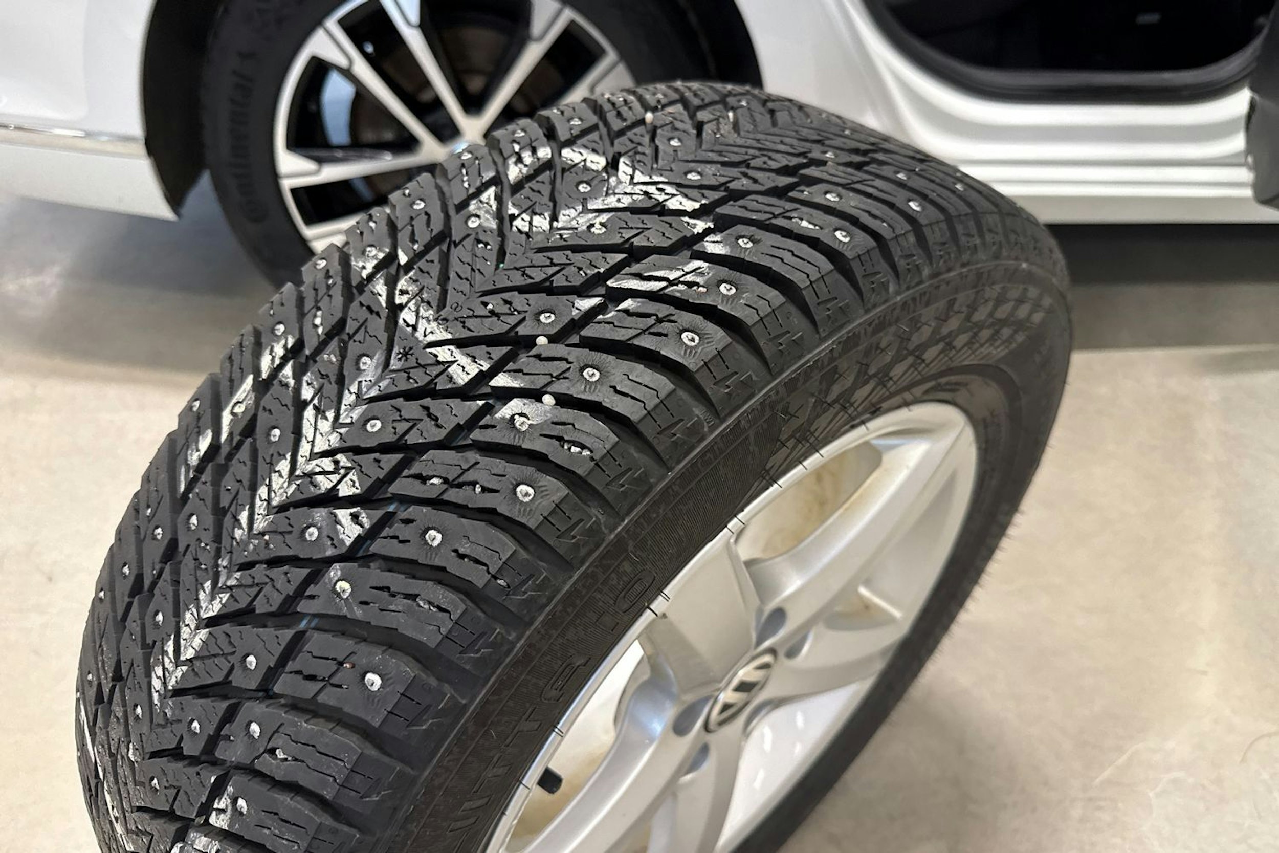 valkoinen Volkswagen Passat 2015 kuva 15.