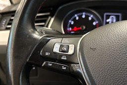 valkoinen Volkswagen Passat 2015 kuva 19.