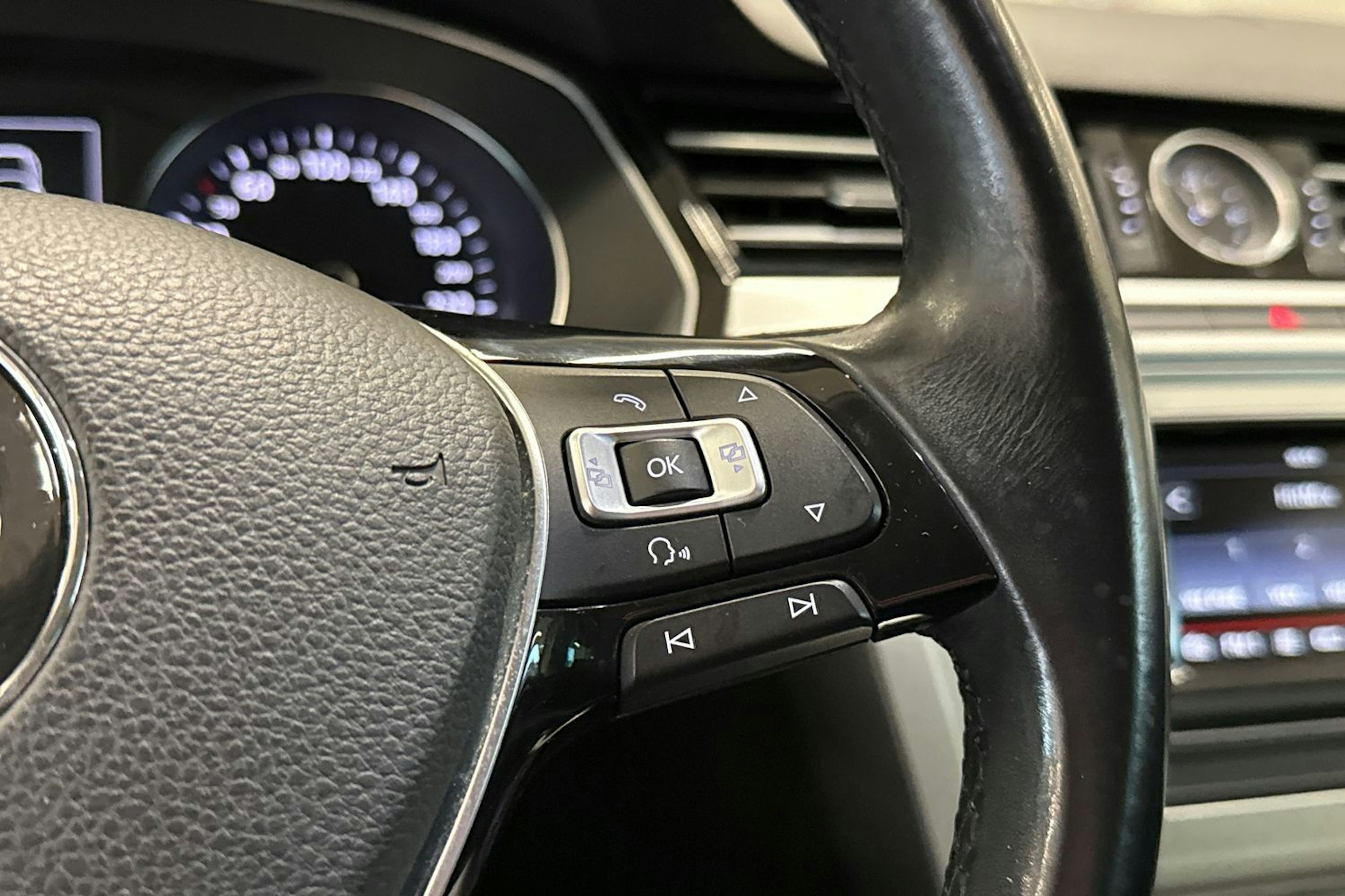 valkoinen Volkswagen Passat 2015 kuva 20.