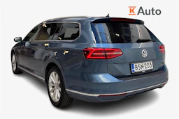 sininen Volkswagen Passat 2015 kuva 2.