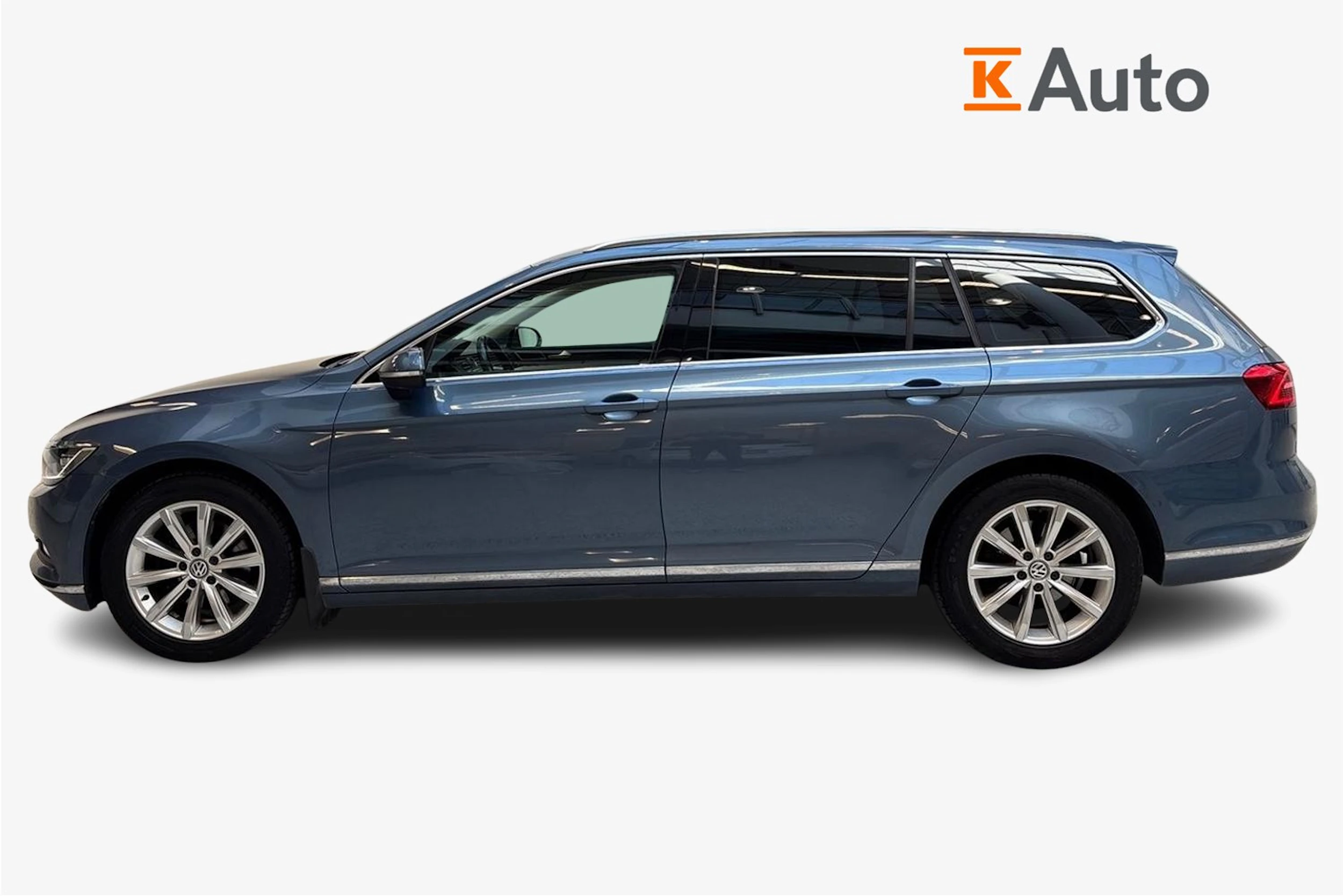 sininen Volkswagen Passat 2015 kuva 5.