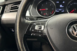 met. hopea Volkswagen Passat 2015 kuva 13.