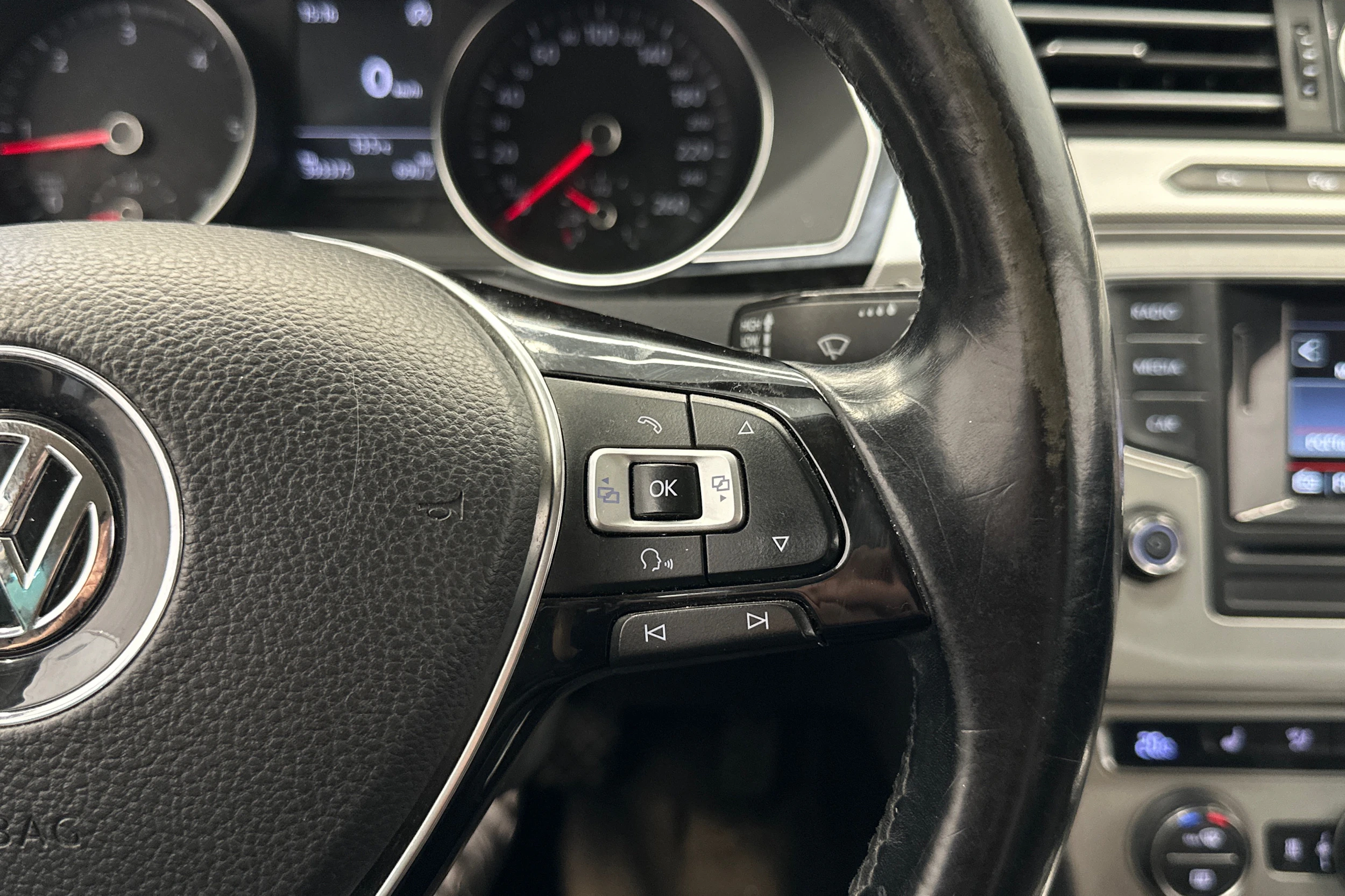met. hopea Volkswagen Passat 2015 kuva 14.