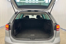 met. hopea Volkswagen Passat 2015 kuva 21.