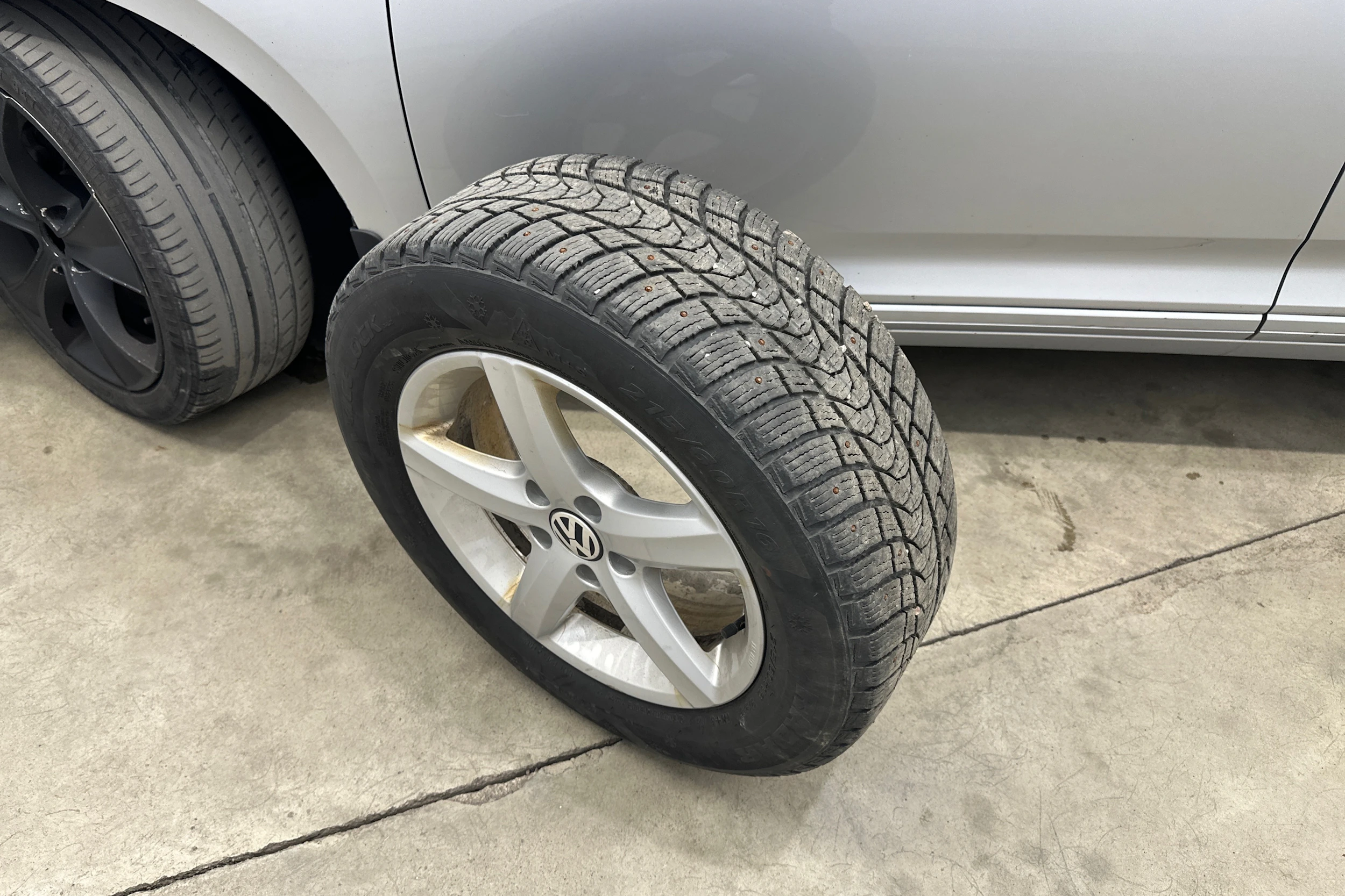 met. hopea Volkswagen Passat 2015 kuva 24.