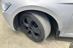 met. hopea Volkswagen Passat 2015 kuva 25.