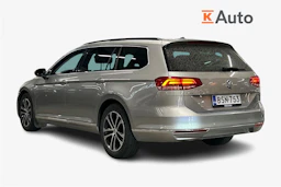 harmaa Volkswagen Passat 2015 kuva 2.