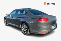 harmaa Volkswagen Passat 2015 kuva 2.