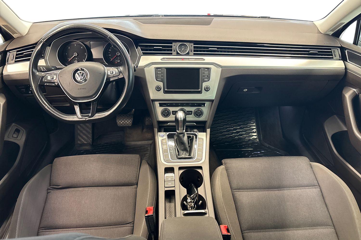Volkswagen Passat 2015, kuva 7/20