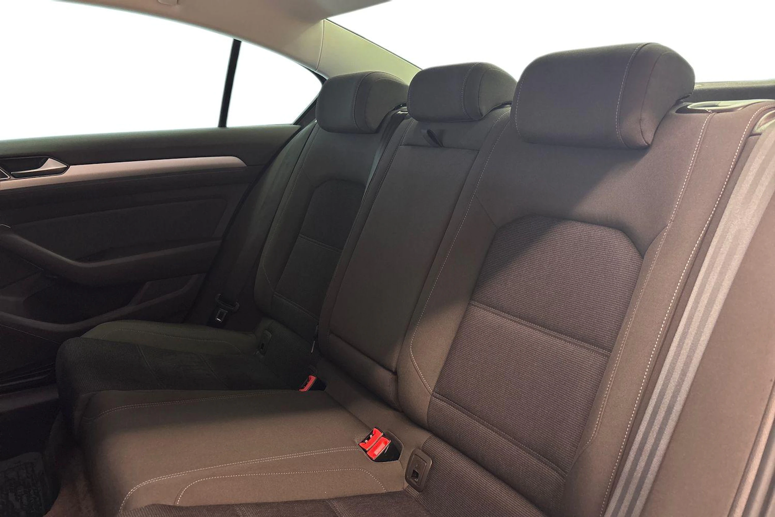 harmaa Volkswagen Passat 2015 kuva 8.