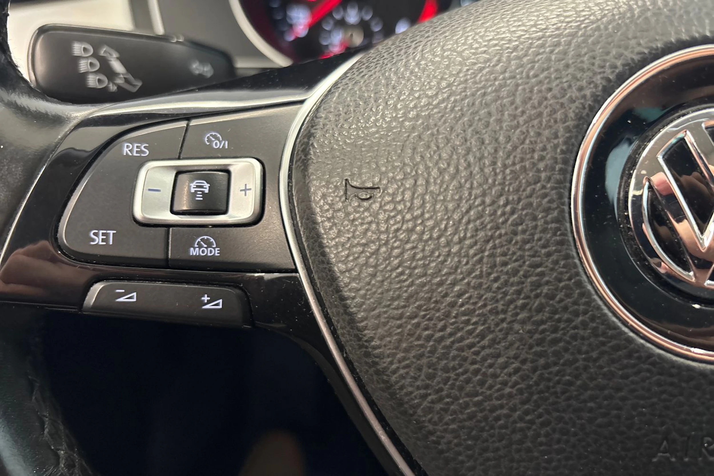 harmaa Volkswagen Passat 2015 kuva 13.