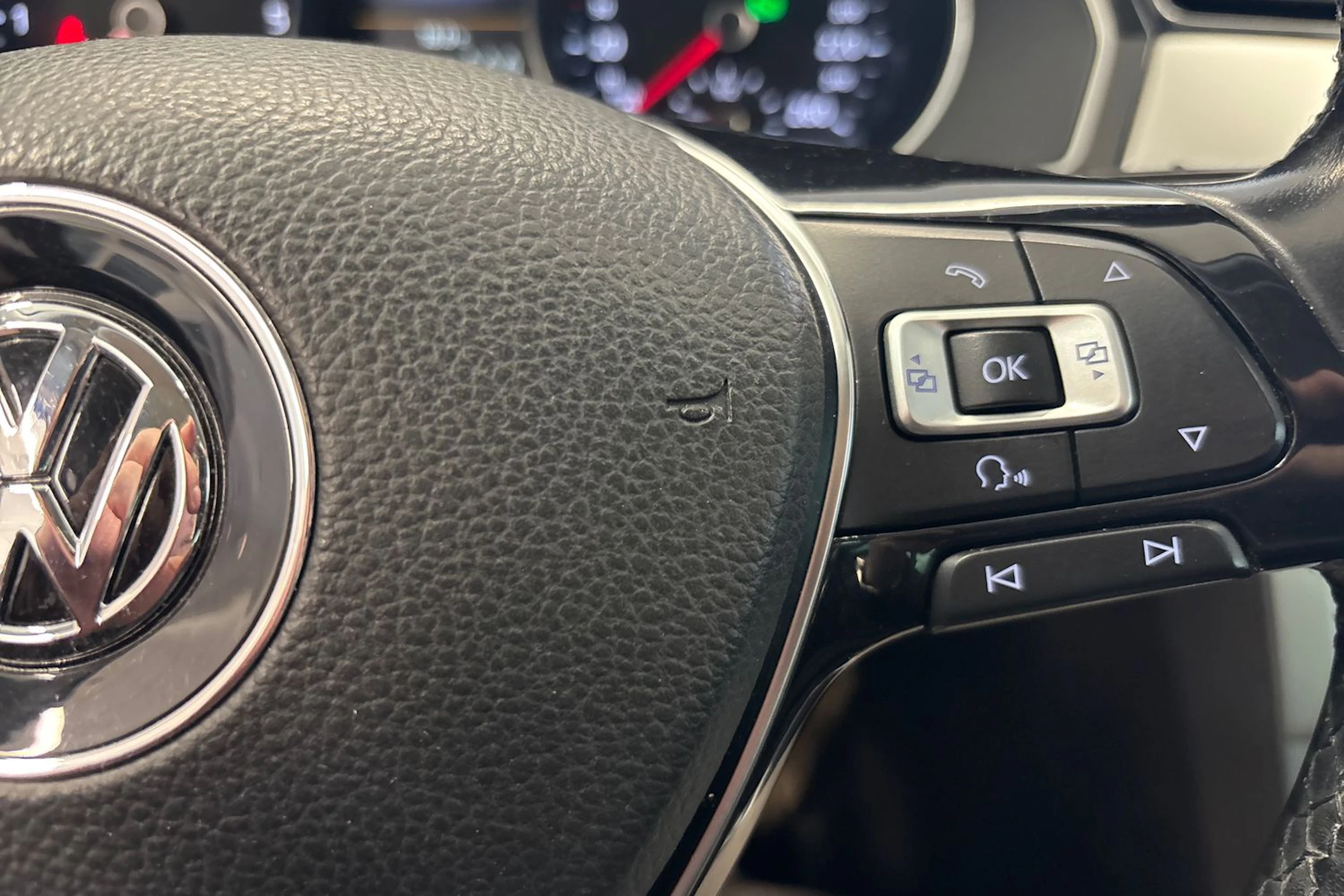 harmaa Volkswagen Passat 2015 kuva 14.