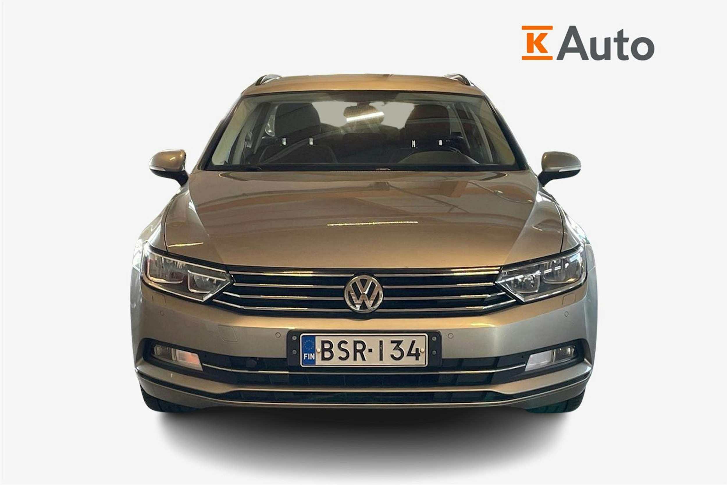 harmaa Volkswagen Passat 2015 kuva 5.