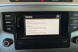 harmaa Volkswagen Passat 2015 kuva 18.