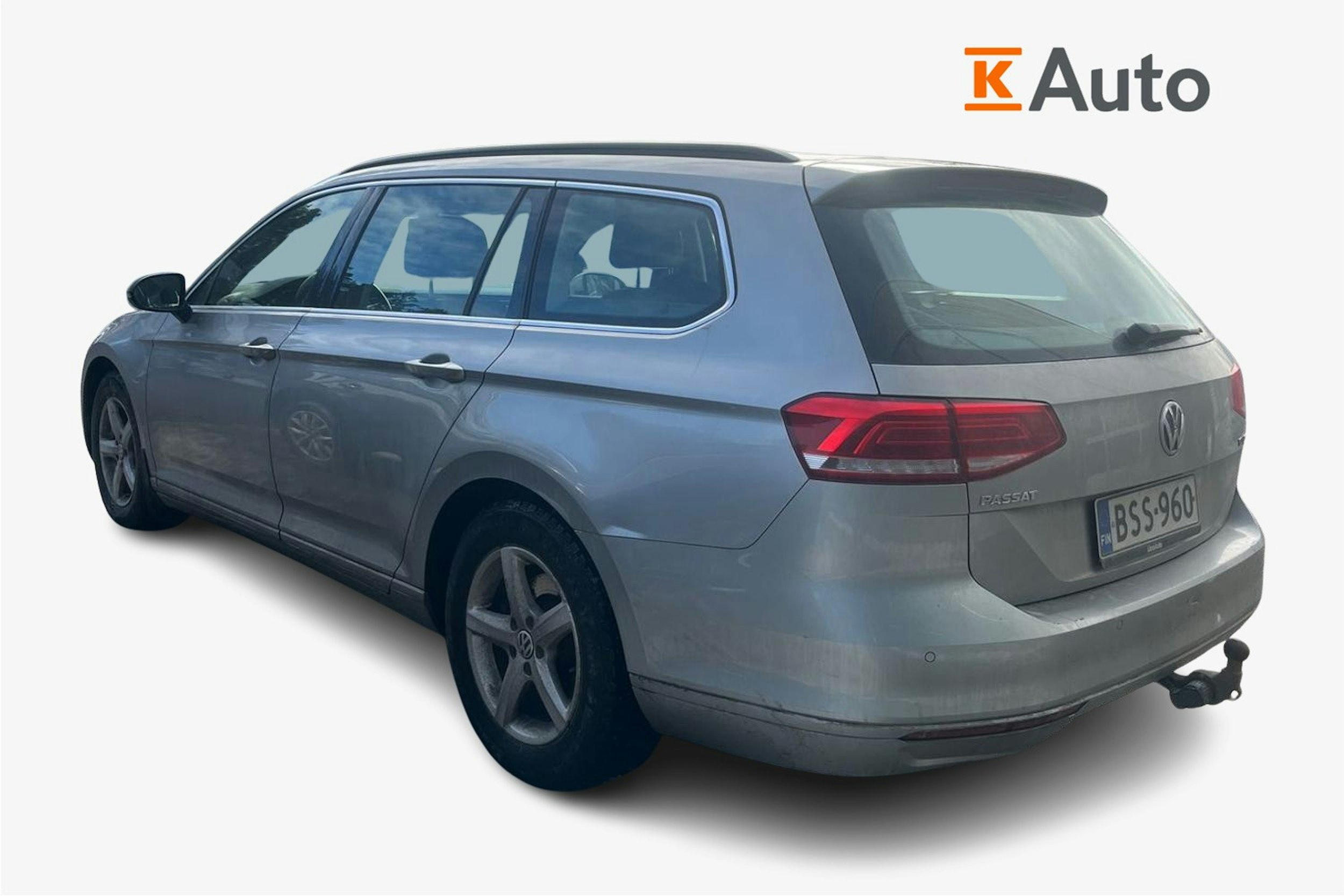 harmaa Volkswagen Passat 2015 kuva 2.