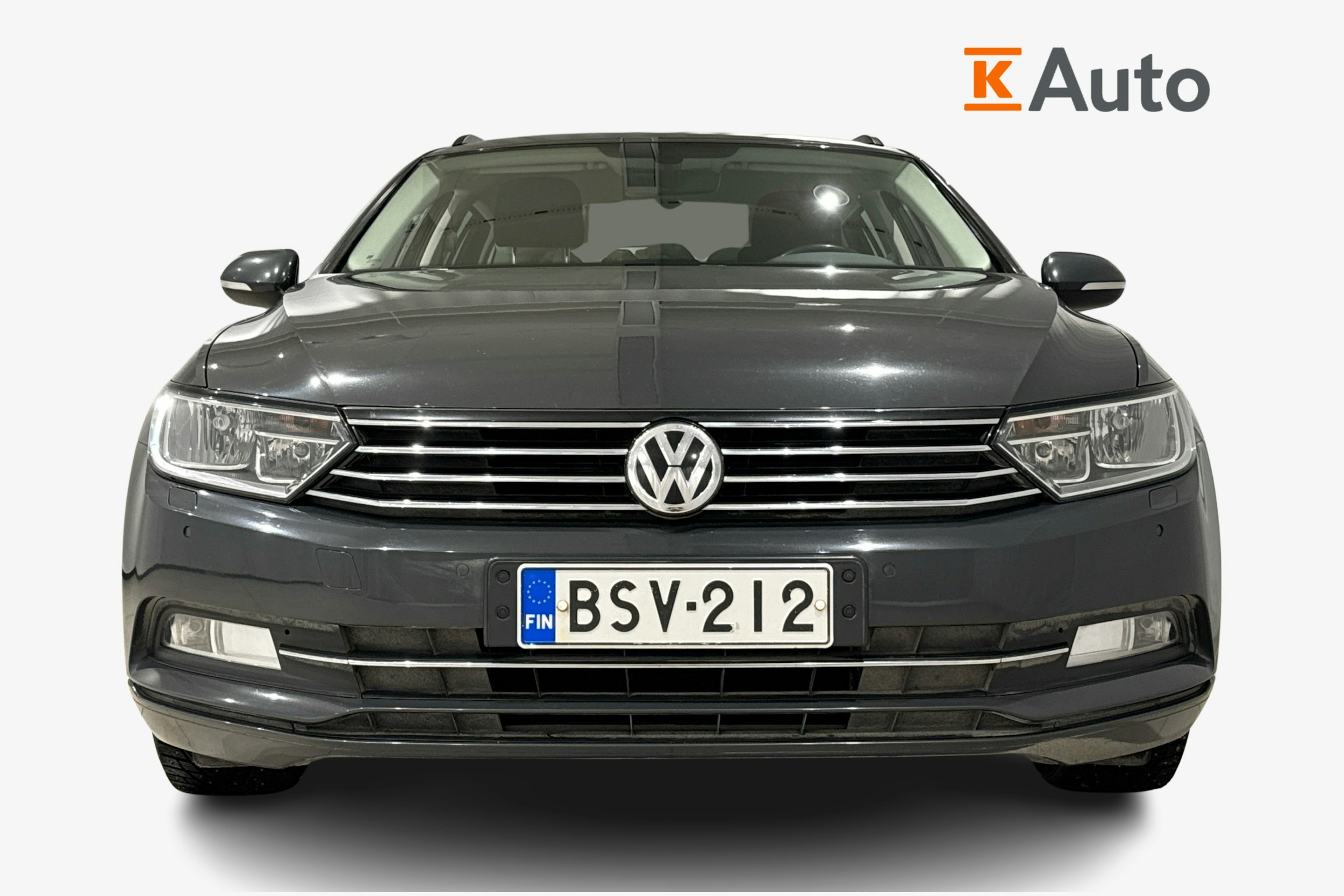 harmaa Volkswagen Passat 2015 kuva 4.