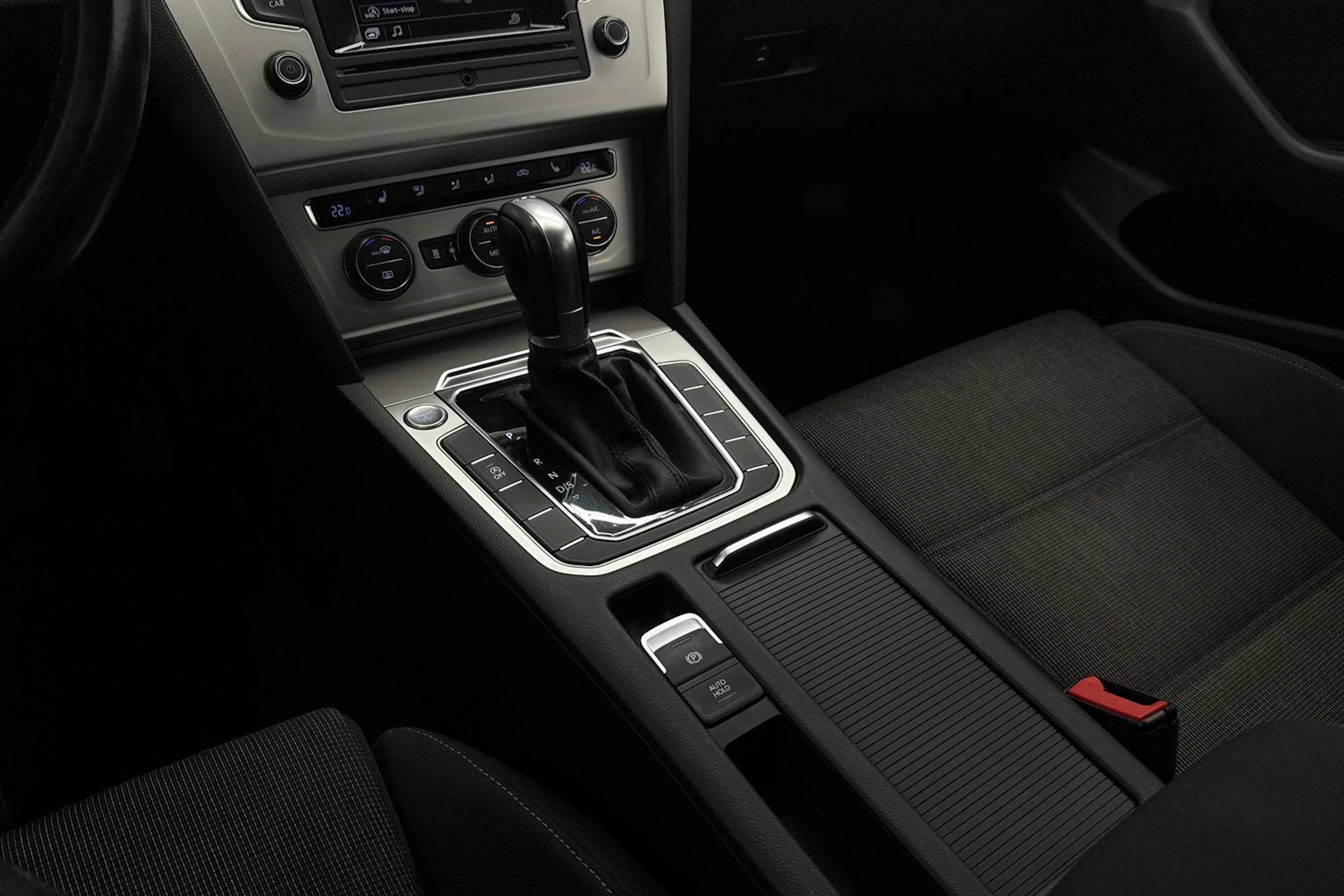 Harmaa Volkswagen PASSAT 2015 kuva 16.