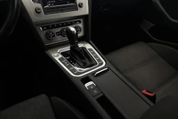 Harmaa Volkswagen PASSAT 2015 kuva 16.