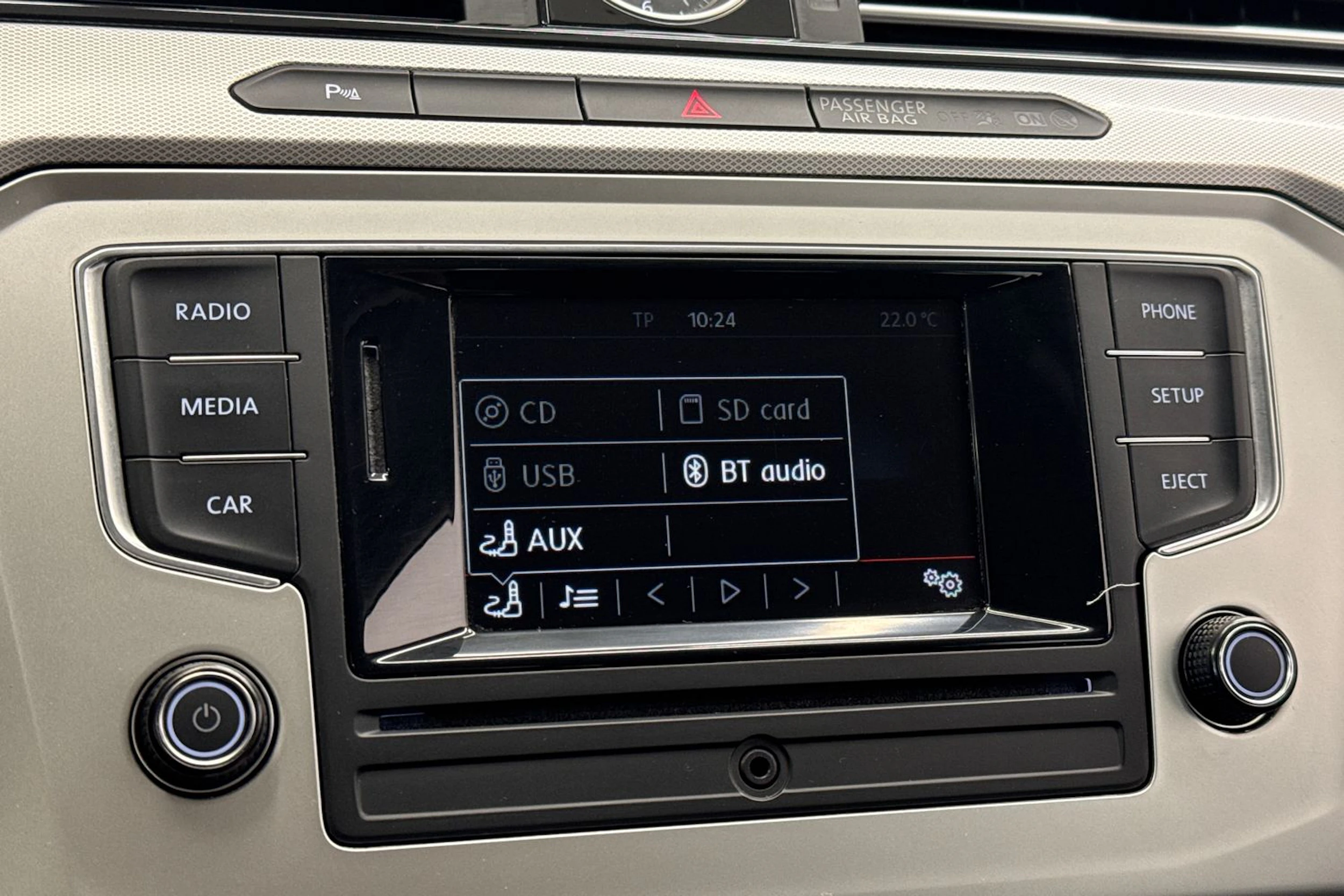 Harmaa Volkswagen PASSAT 2015 kuva 22.