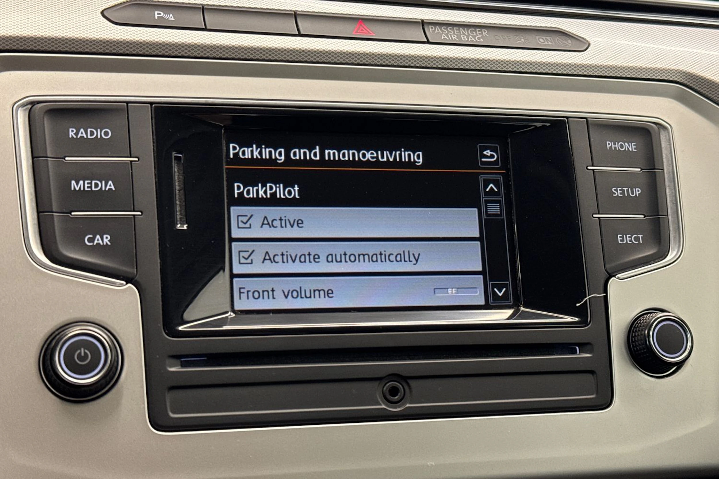 Harmaa Volkswagen PASSAT 2015 kuva 27.