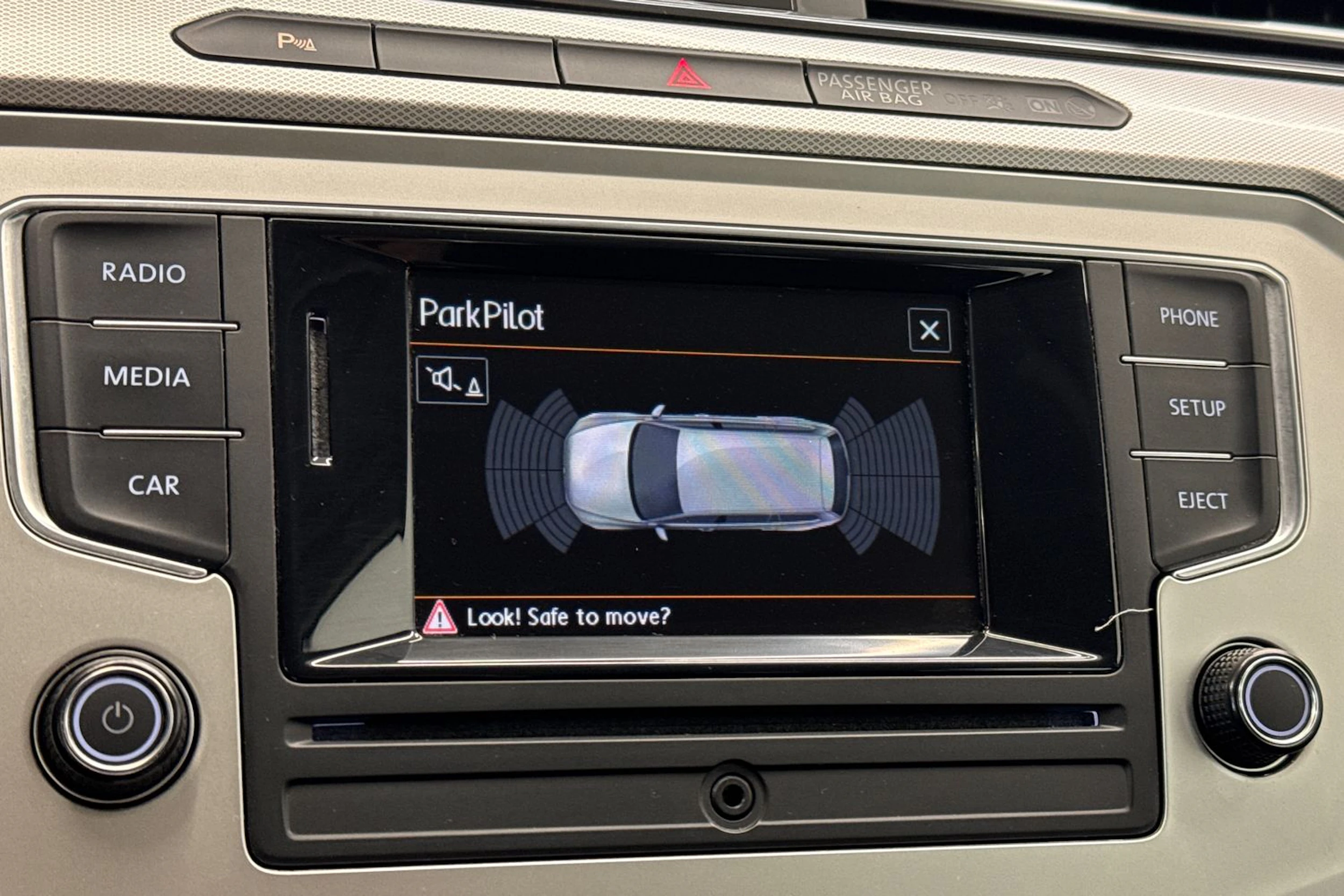 Harmaa Volkswagen PASSAT 2015 kuva 28.