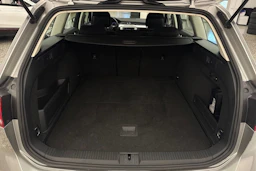 Harmaa Volkswagen PASSAT 2015 kuva 30.