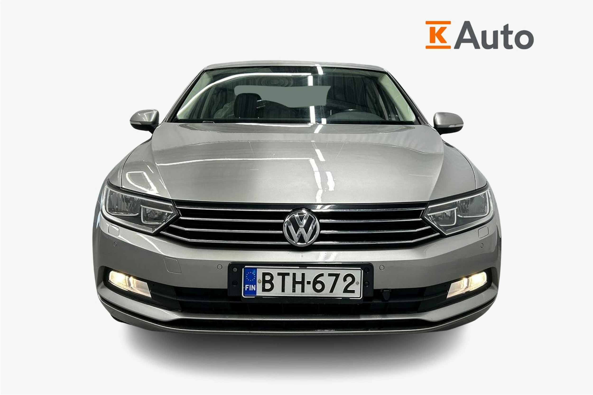 harmaa Volkswagen Passat 2015 kuva 5.