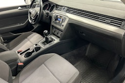 harmaa Volkswagen Passat 2015 kuva 15.
