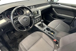 valkoinen Volkswagen Passat 2015 kuva 3.