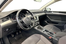 valkoinen Volkswagen Passat 2015 kuva 7.