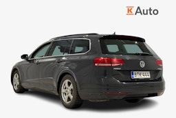 harmaa Volkswagen Passat 2015 kuva 2.