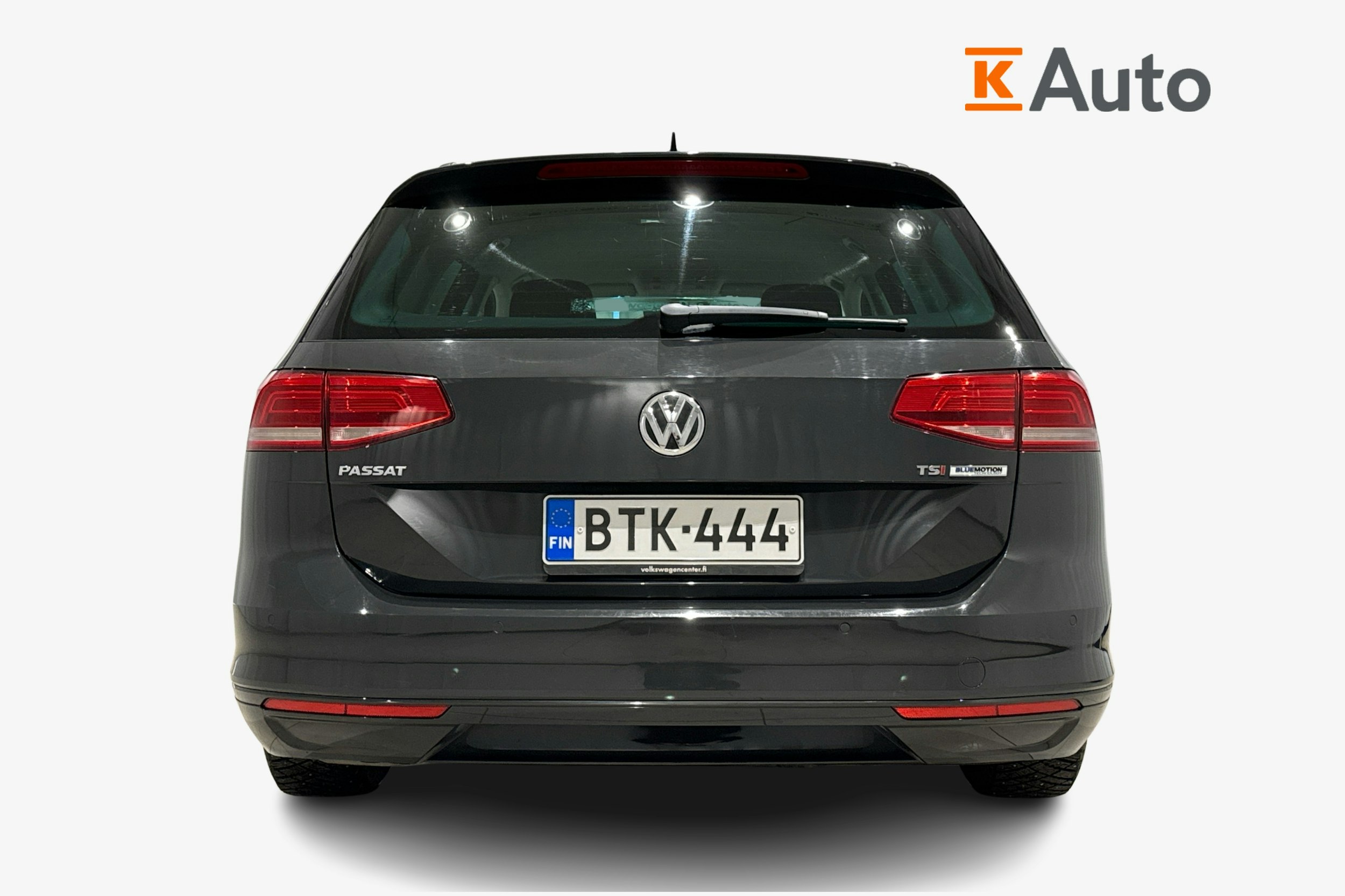 harmaa Volkswagen Passat 2015 kuva 3.