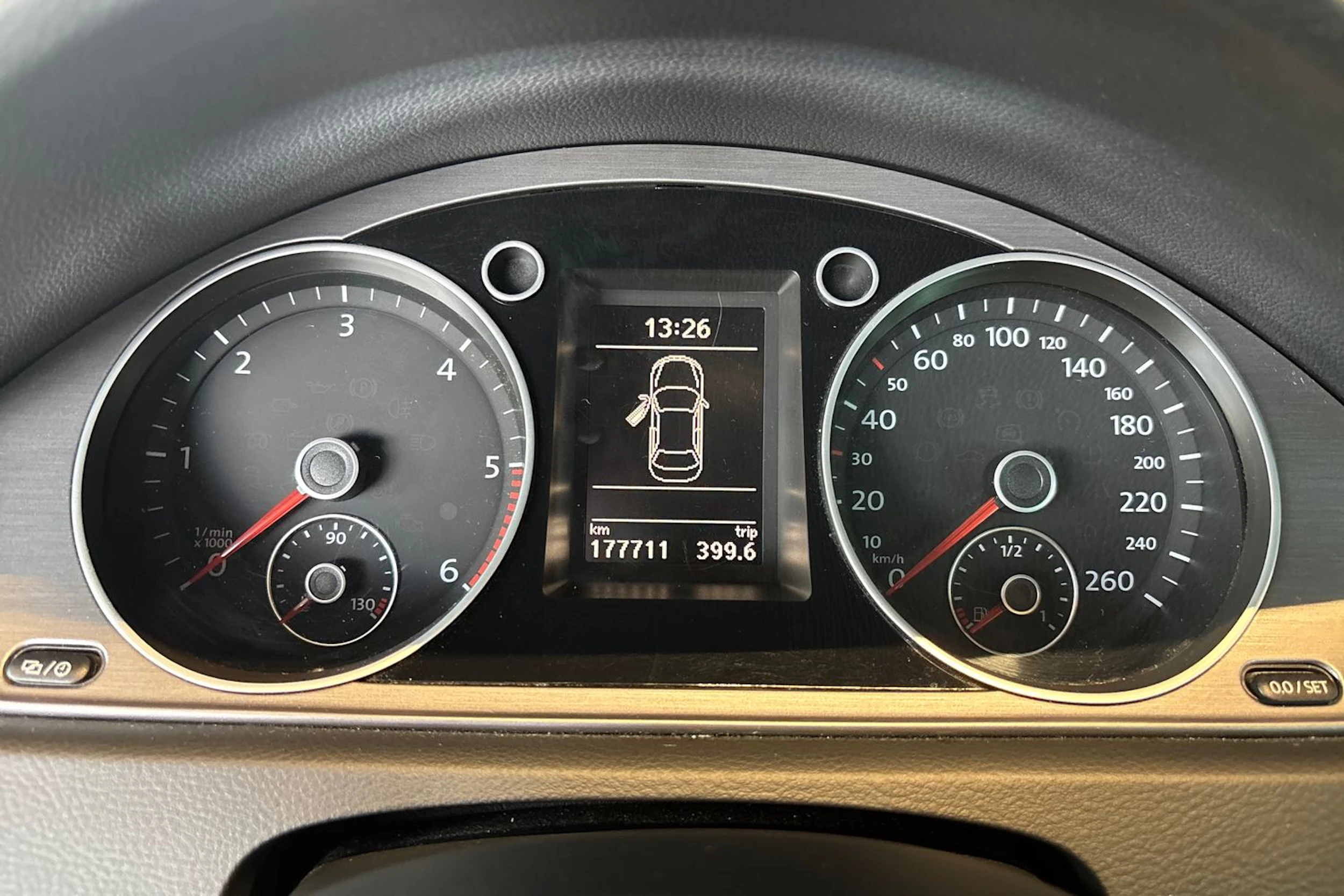 Ruskea (beige) Volkswagen PASSAT 2015 kuva 13.