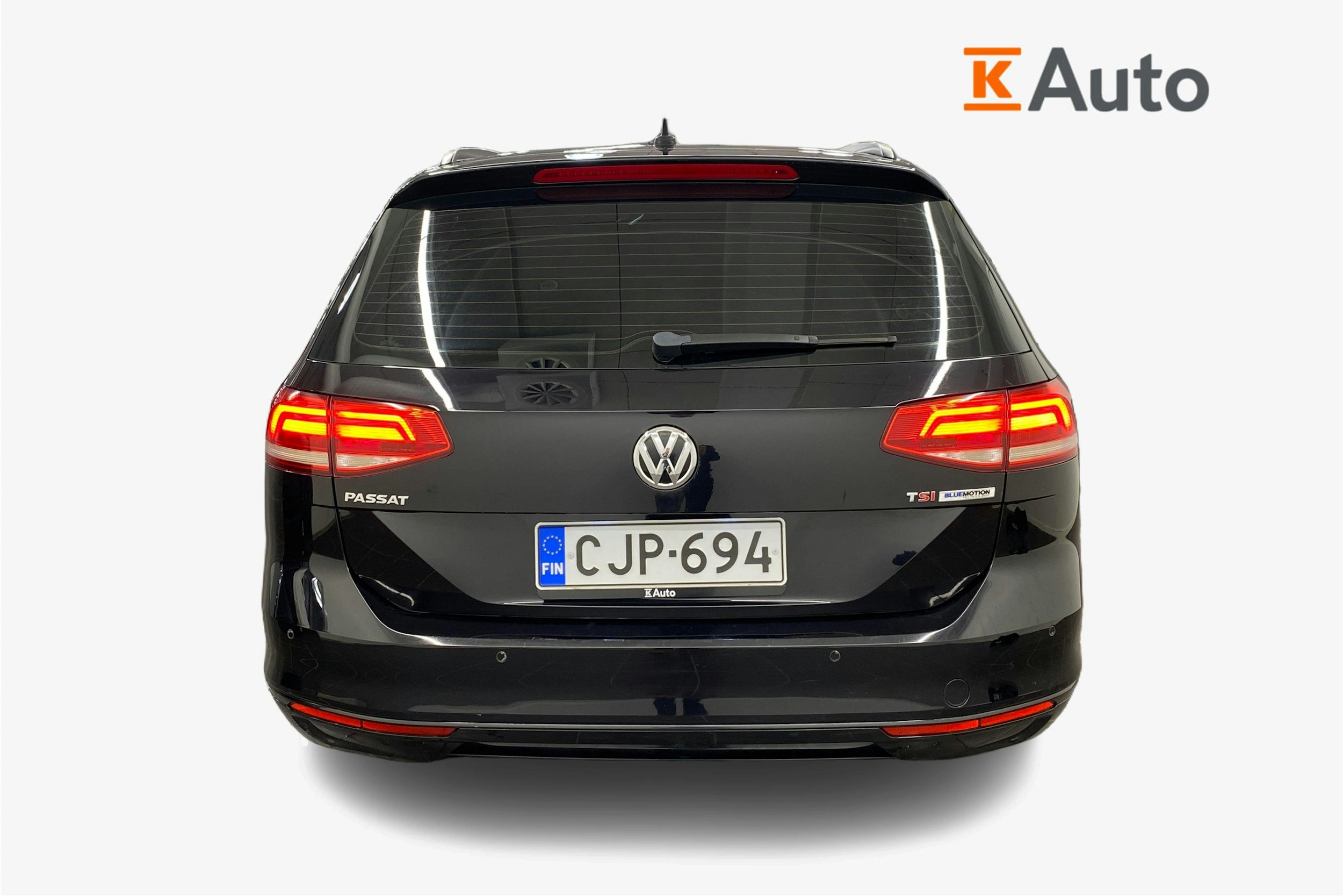 musta Volkswagen Passat 2015 kuva 3.