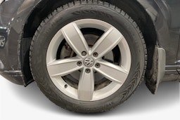 musta Volkswagen Passat 2015 kuva 11.