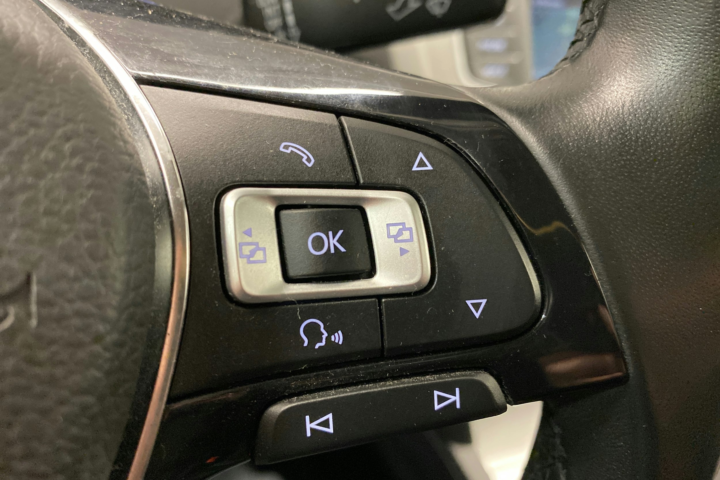 musta Volkswagen Passat 2015 kuva 19.