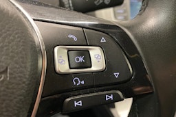 musta Volkswagen Passat 2015 kuva 19.