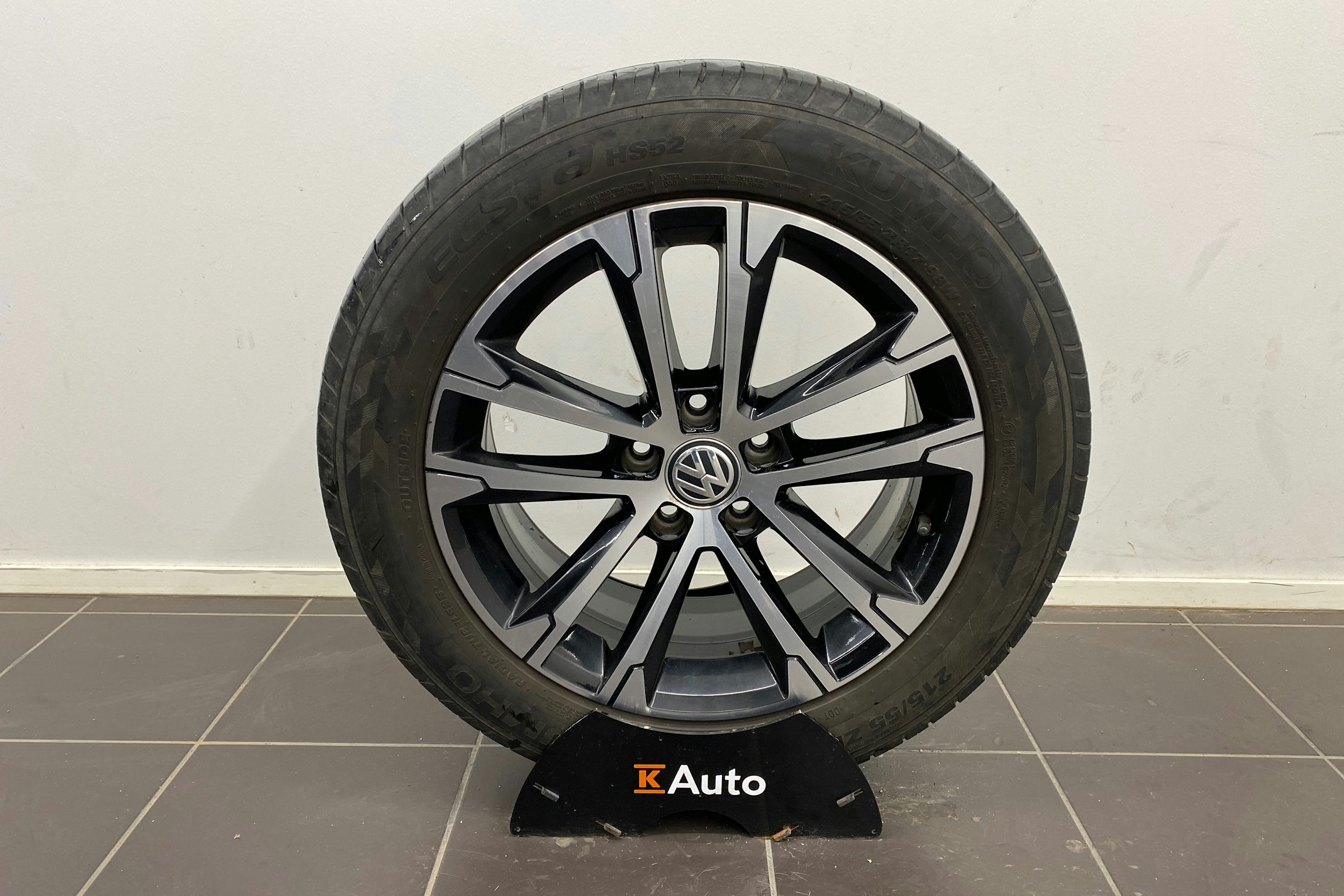 musta Volkswagen Passat 2015 kuva 22.