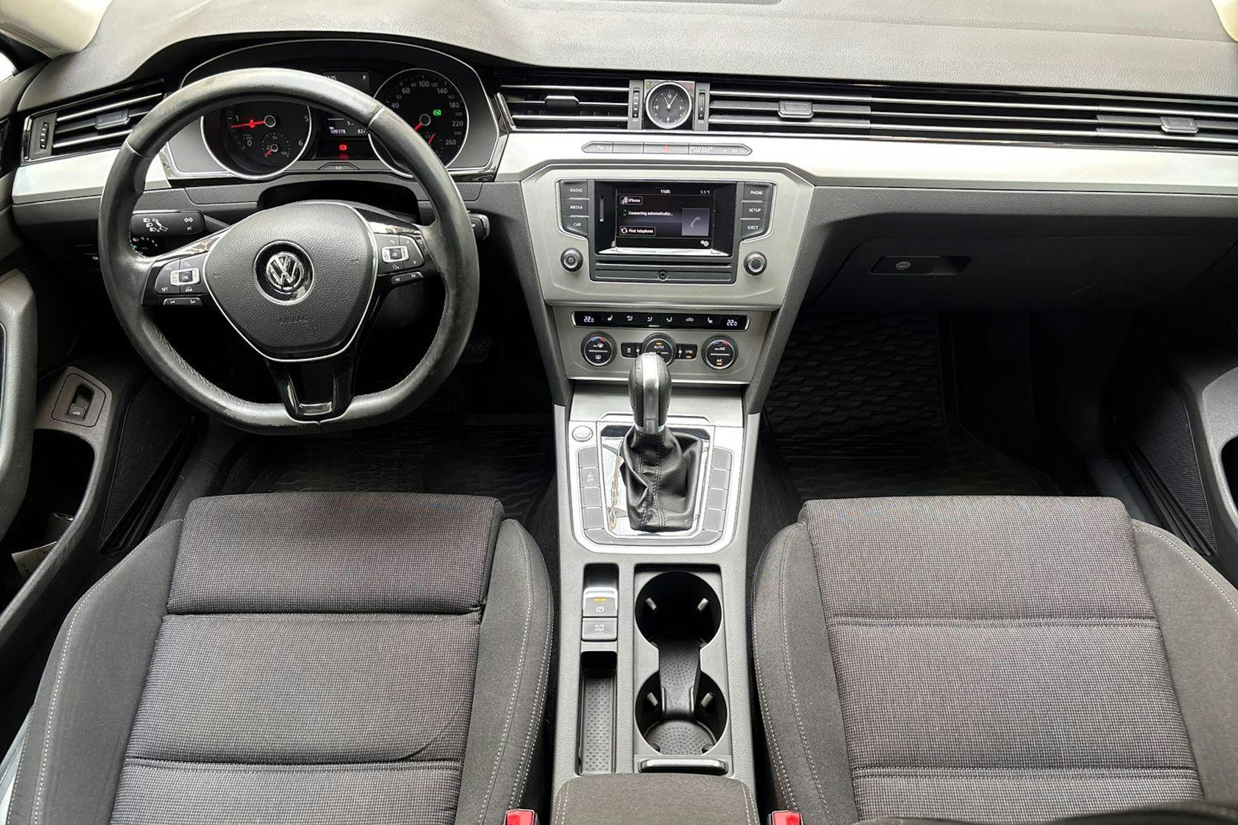 hopea Volkswagen Passat 2015 kuva 9.
