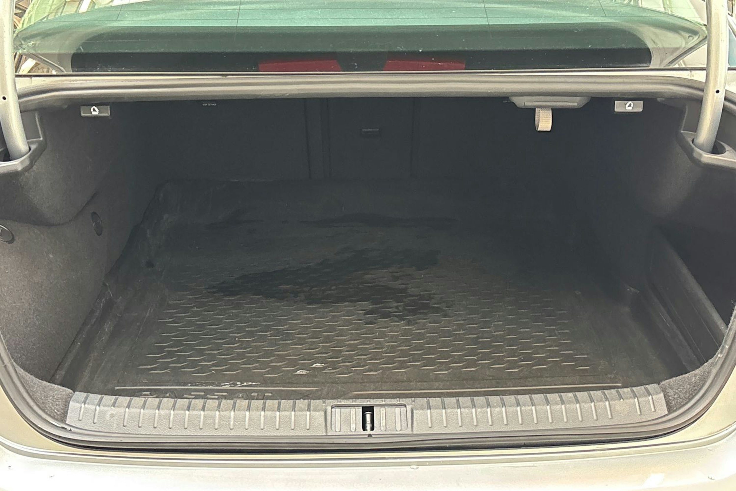 hopea Volkswagen Passat 2015 kuva 14.
