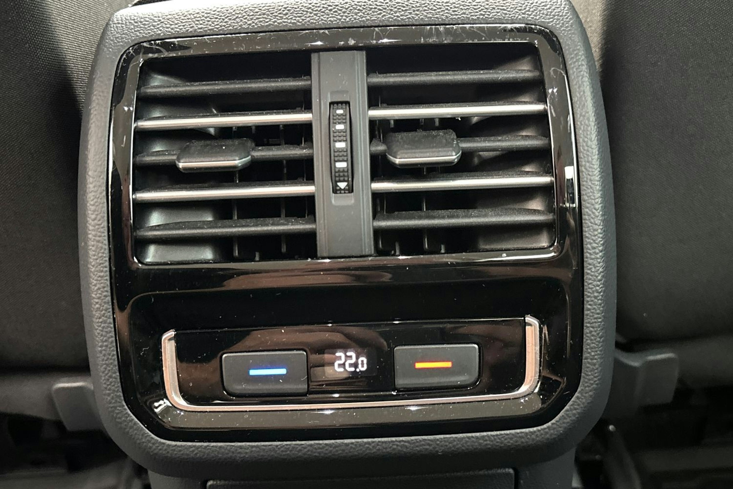 hopea Volkswagen Passat 2015 kuva 16.