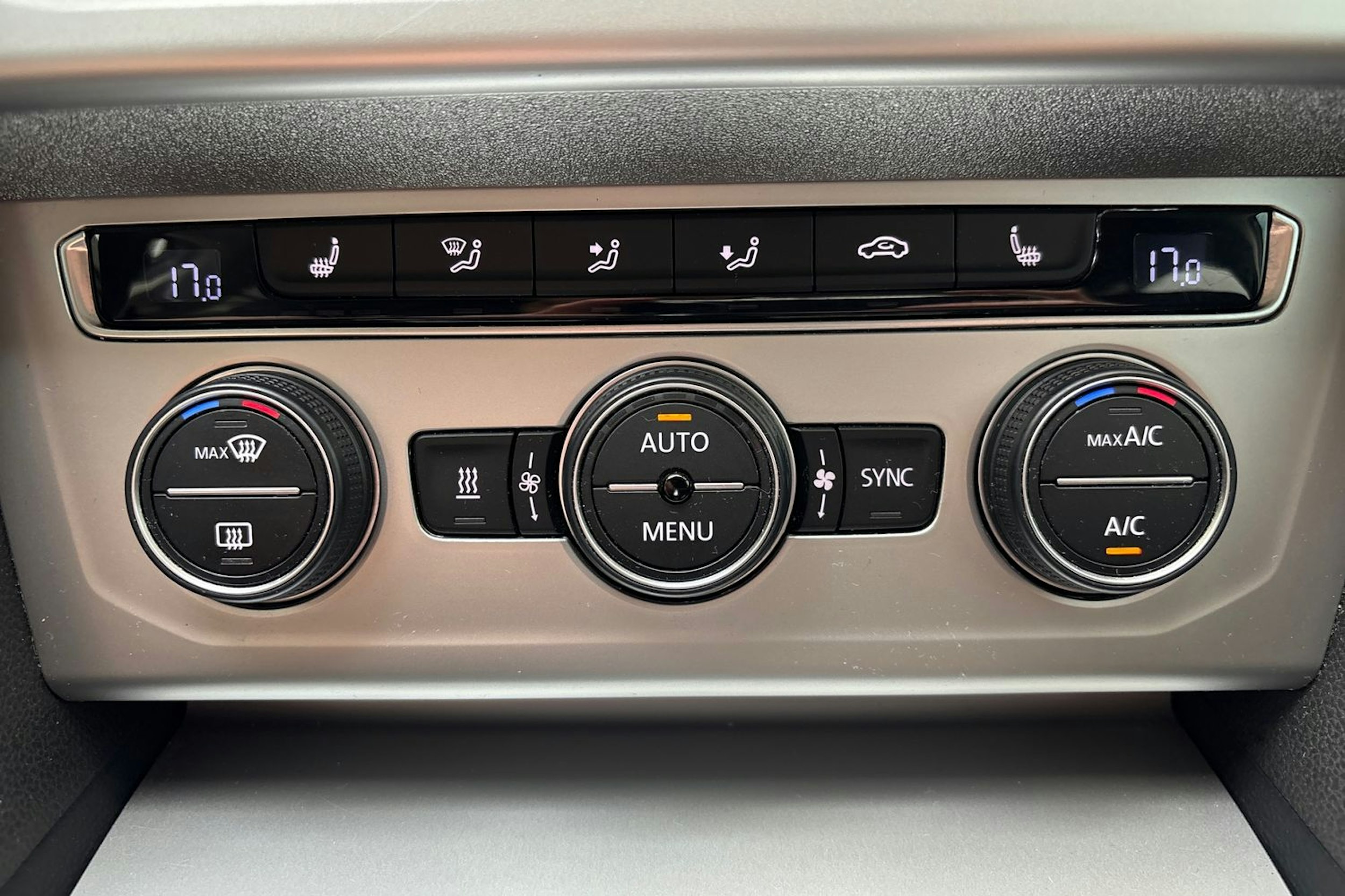 hopea Volkswagen Passat 2015 kuva 23.