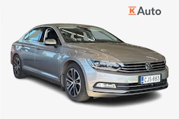 harmaa Volkswagen Passat 2015 kuva 1.
