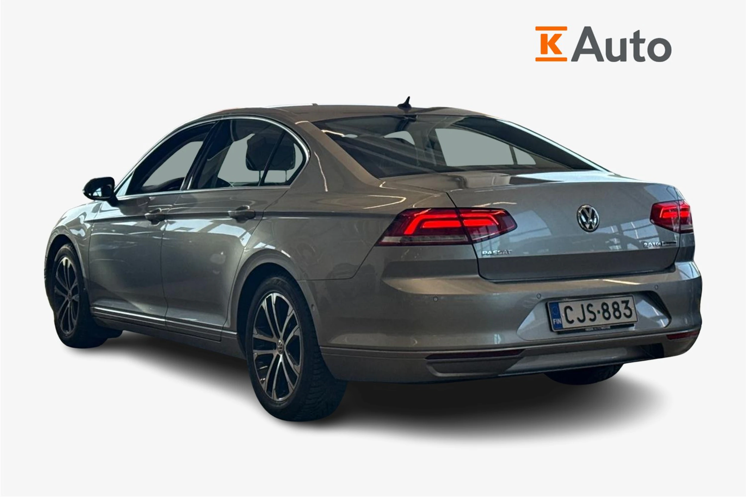 harmaa Volkswagen Passat 2015 kuva 2.